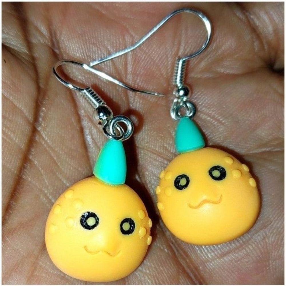 Super cute festive holiday earrings